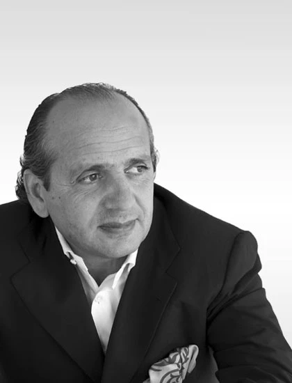 Hadi Teharani Portrait Designer Leuchte Innovation