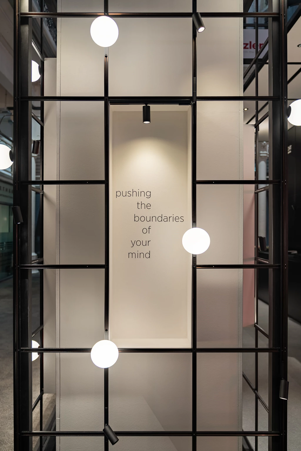 Light25 Fair London Booth05