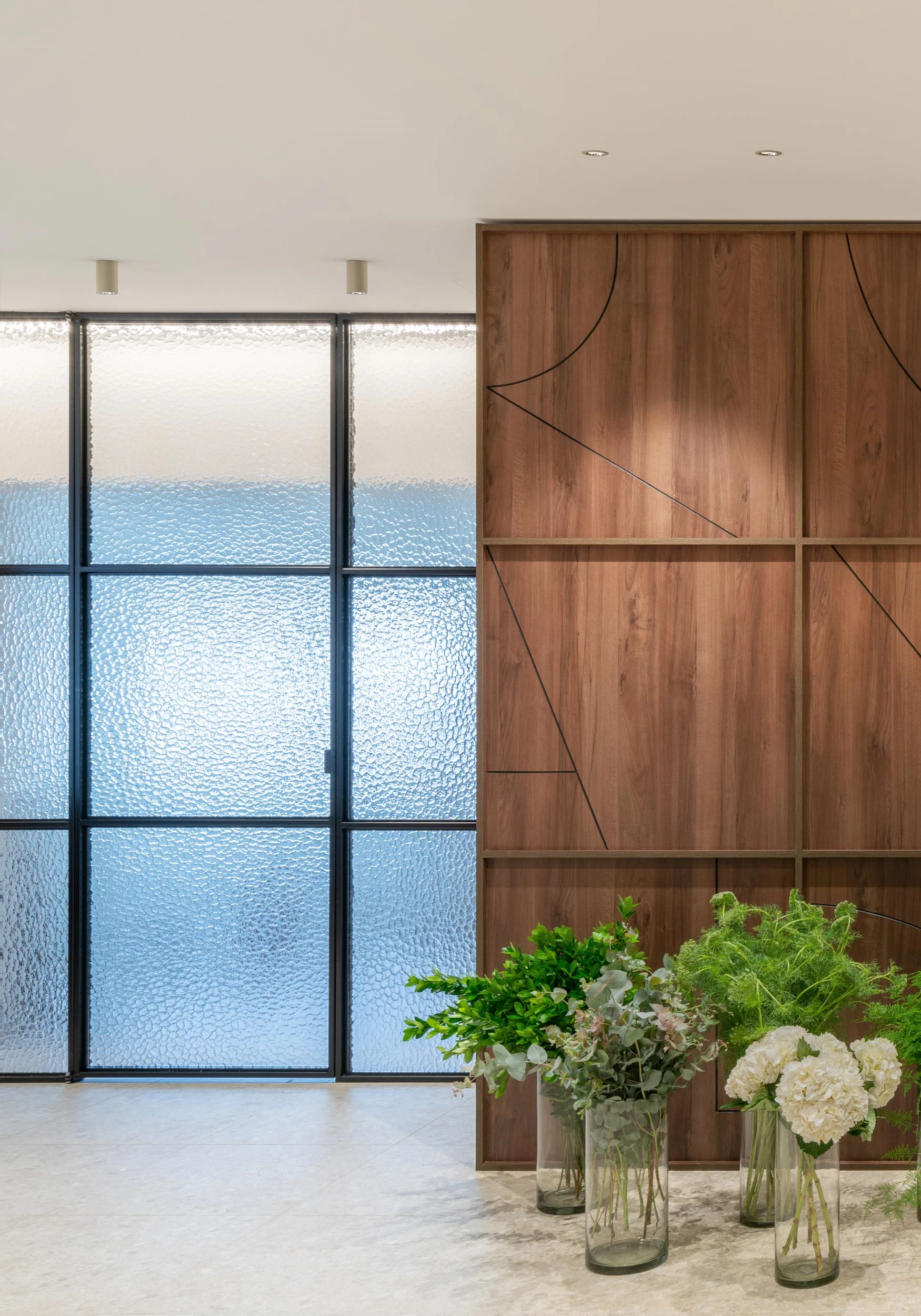 Oiko Anbaustrahler Aufputz Einbaustrahler Spotlight Glastuer Holzwand