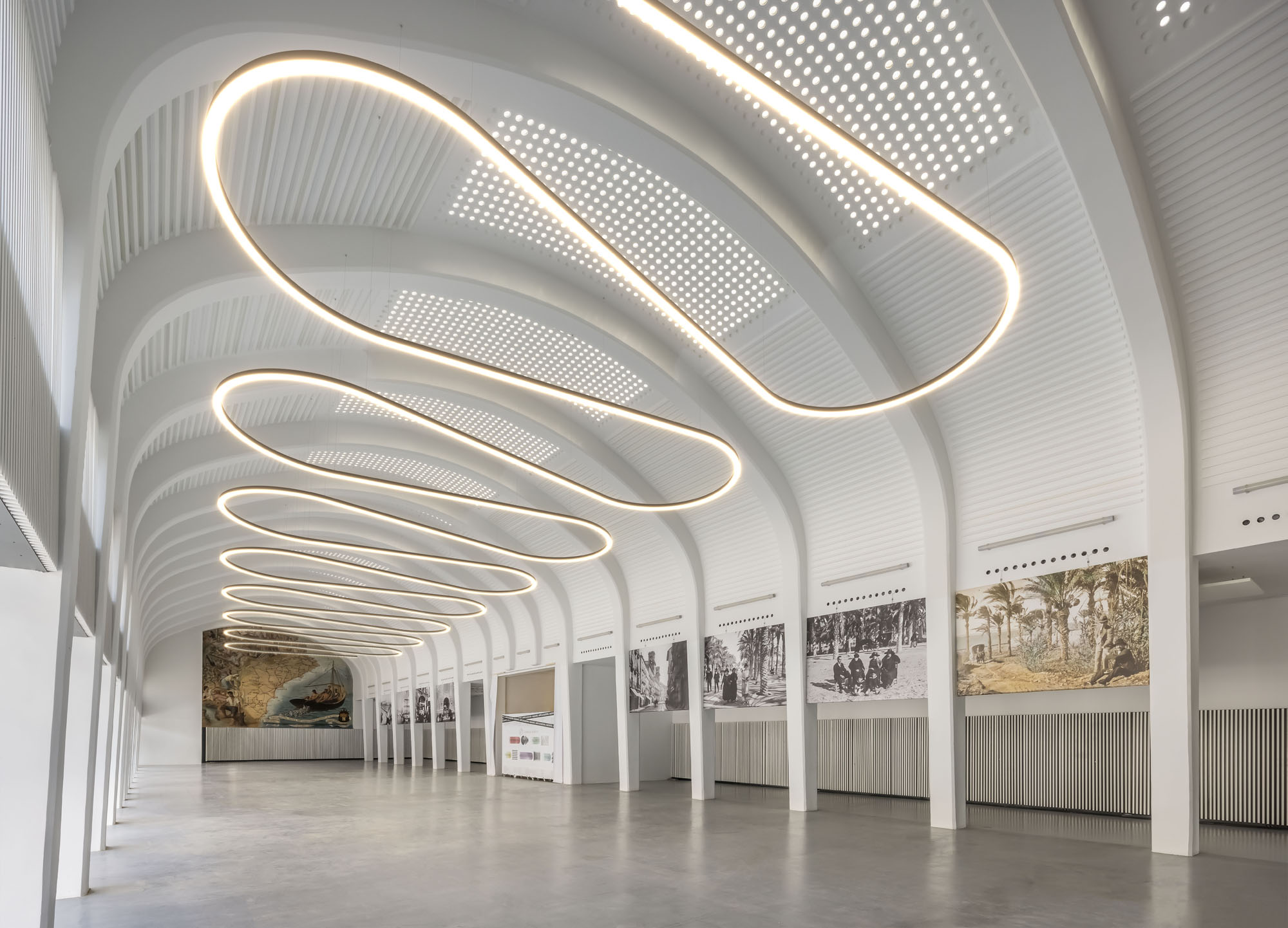 SUPER-G SLIM - Entrance (2)