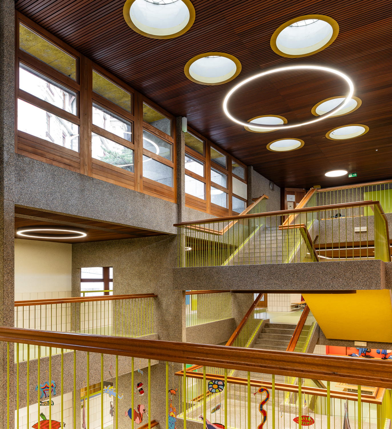 Glorious Ecoleduseujet Primary School Hallway