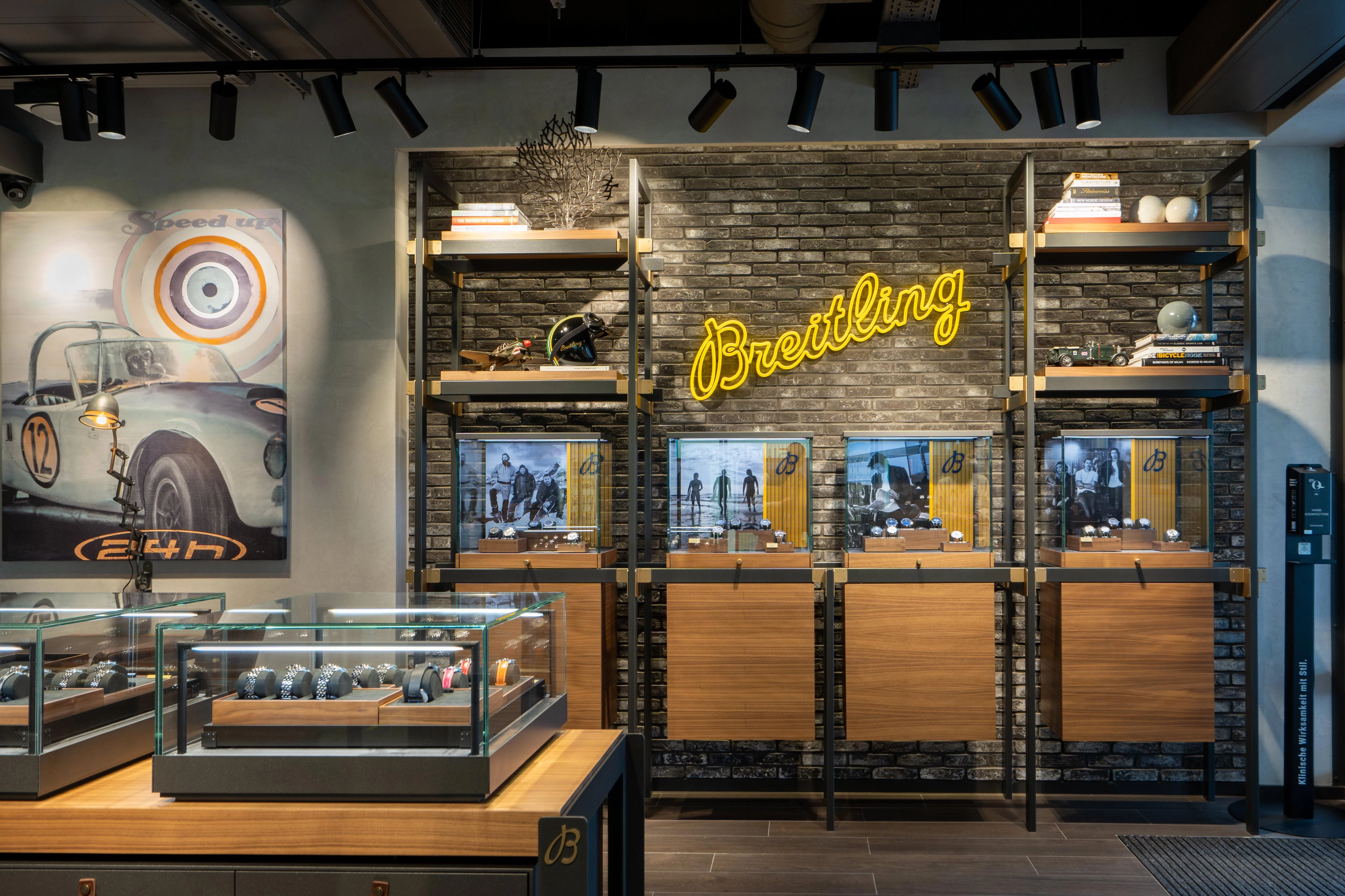PRO Breitling Outlet Store Parndorf Foto 004 Web2